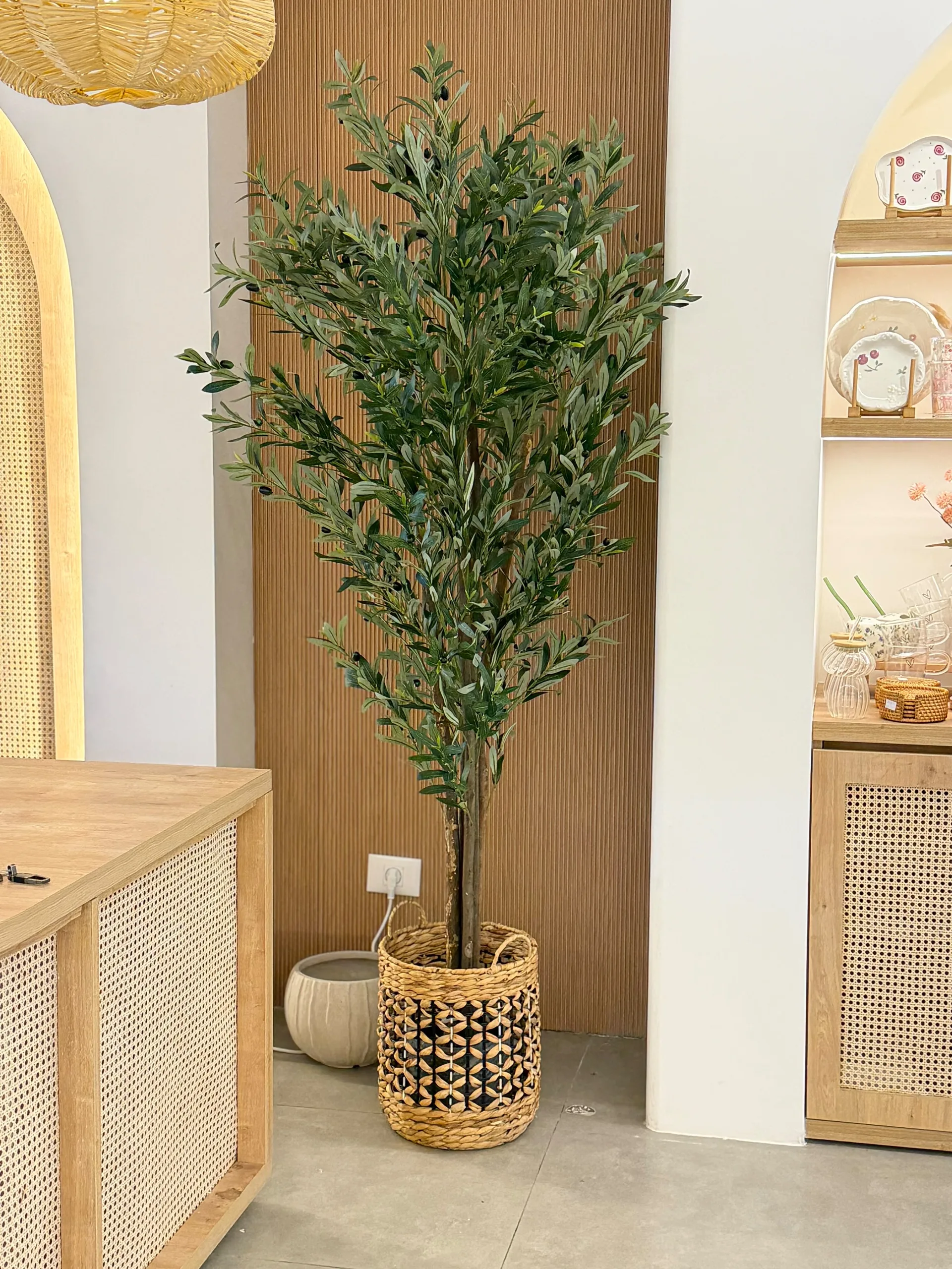 Artificial Plants & Flowers